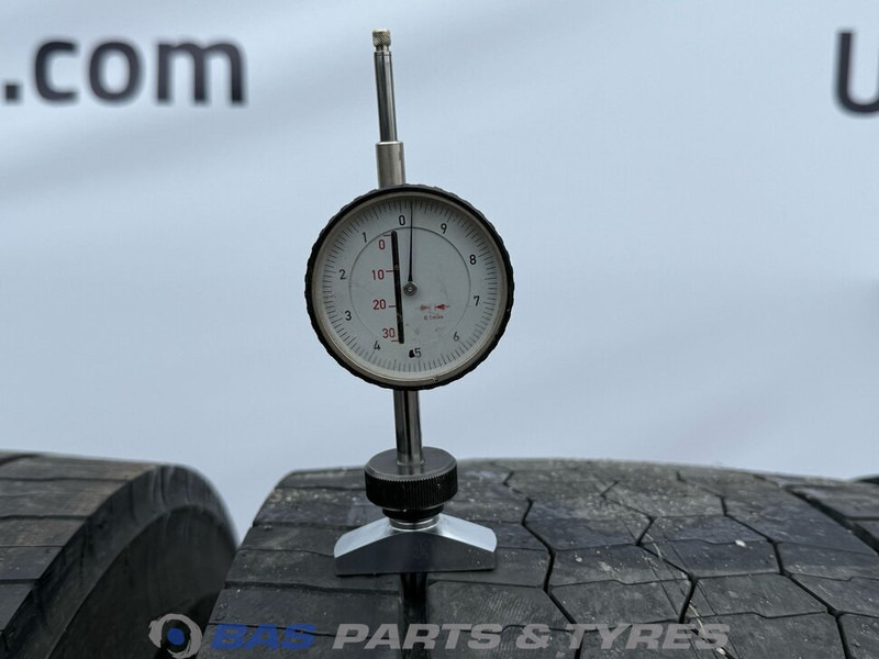 Bridgestone Bridgestone 315/80R22.5 Ecopia Drive Enliten 154/150 M+S 3PMSF gebruikte set - Anvelopă pentru Camion: Foto 3 Bridgestone Bridgestone 315/80R22.5 Ecopia Drive Enliten 154/150 M+S 3PMSF gebruikte set - Anvelopă pentru Camion: Foto 3