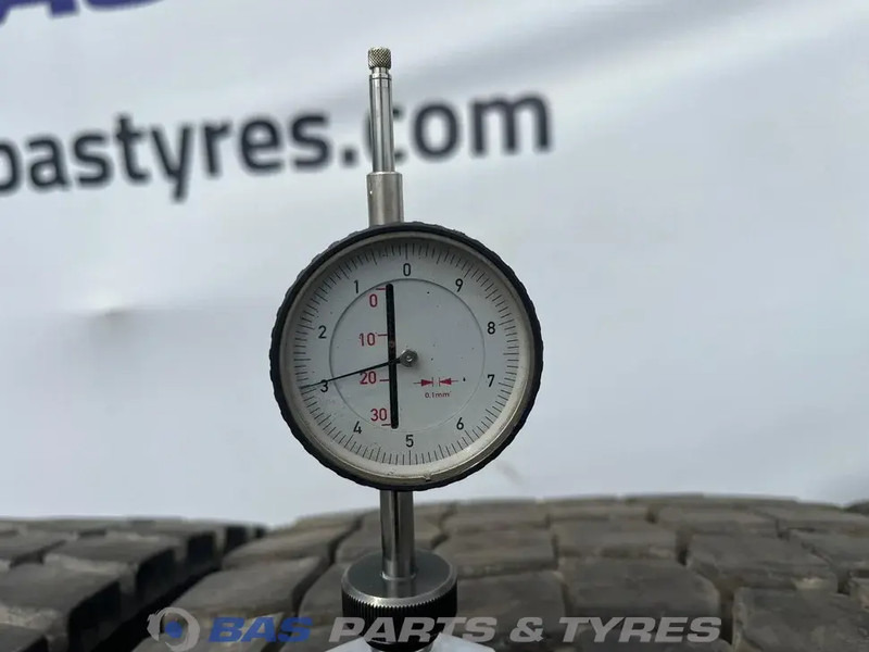 Bridgestone Bridgestone 315/80R22.5 R-DRIVE 001 156/154 M+S 3PMSF gebruikte set - Anvelopă pentru Camion: Foto 3 Bridgestone Bridgestone 315/80R22.5 R-DRIVE 001 156/154 M+S 3PMSF gebruikte set - Anvelopă pentru Camion: Foto 3