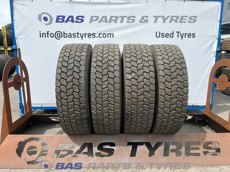 Bridgestone Bridgestone 315/80R22.5 RETREAD (cover) 154/150 M+S 3PMSF gebruikte set - Anvelopă pentru Camion: Foto 1 Bridgestone Bridgestone 315/80R22.5 RETREAD (cover) 154/150 M+S 3PMSF gebruikte set - Anvelopă pentru Camion: Foto 1