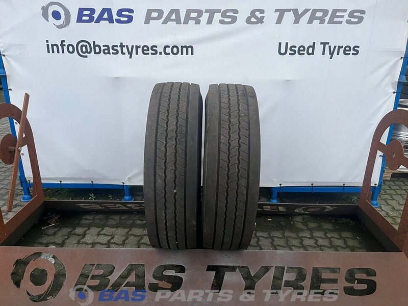 Continental Continental 315/80R22.5 Hybrid HS5 156/150 M+S 3PMSF gebruikte set - Anvelopă pentru Camion: Foto 1 Continental Continental 315/80R22.5 Hybrid HS5 156/150 M+S 3PMSF gebruikte set - Anvelopă pentru Camion: Foto 1