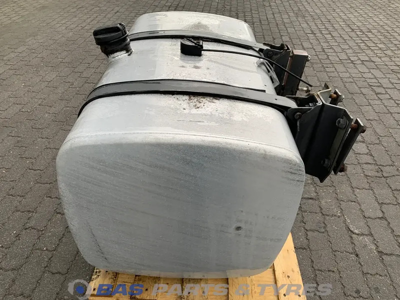 DAF Brandstoftank DAF 430 Liter 1681824 - Rezervor combustibil pentru Camion: Foto 2 DAF Brandstoftank DAF 430 Liter 1681824 - Rezervor combustibil pentru Camion: Foto 2