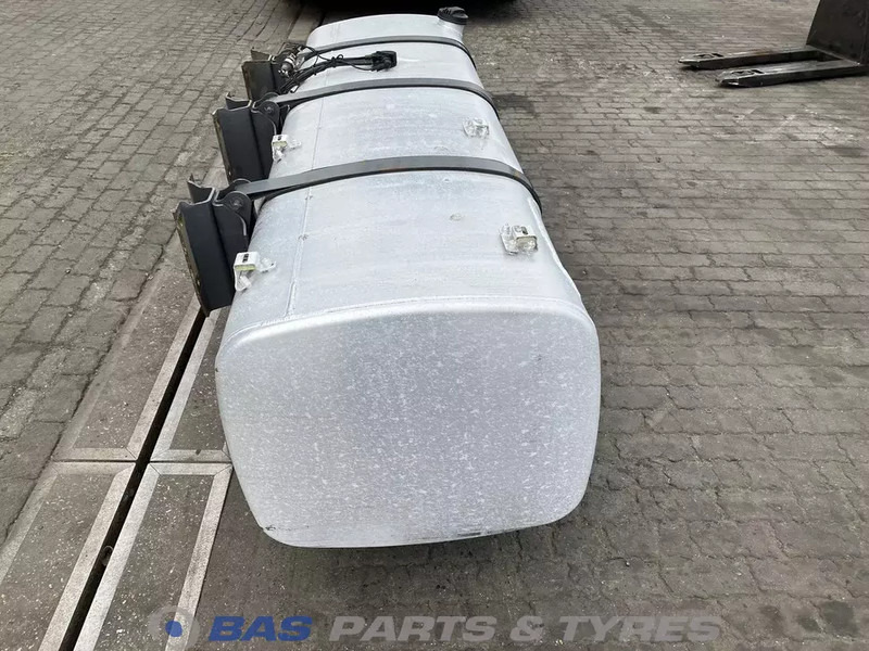 DAF Brandstoftank DAF 790 Liter 1921146 - Rezervor combustibil pentru Camion: Foto 4 DAF Brandstoftank DAF 790 Liter 1921146 - Rezervor combustibil pentru Camion: Foto 4