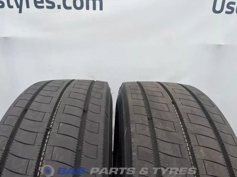 Firestone Firestone 315/70R22.5 FS424 EVO 156/150 M+S 3PMSF gebruikte set - Anvelopă pentru Camion: Foto 2 Firestone Firestone 315/70R22.5 FS424 EVO 156/150 M+S 3PMSF gebruikte set - Anvelopă pentru Camion: Foto 2