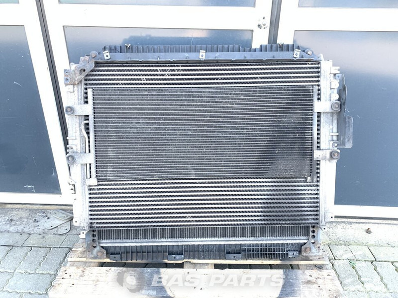 Mercedes-Benz Actros MP4 Koelerpakket Mercedes OM936LA 270 A 960 500 30 01 - Radiator pentru Camion: Foto 2 Mercedes-Benz Actros MP4 Koelerpakket Mercedes OM936LA 270 A 960 500 30 01 - Radiator pentru Camion: Foto 2