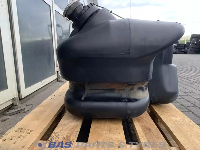 Mercedes-Benz Brandstoftank Mercedes 120 Liter A 967 471 04 01 - Rezervor combustibil pentru Camion: Foto 4 Mercedes-Benz Brandstoftank Mercedes 120 Liter A 967 471 04 01 - Rezervor combustibil pentru Camion: Foto 4