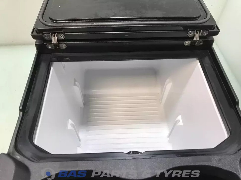 DAF XG Koelkast DAF 35 Liter 2318729 - Piesă de schimb pentru Camion: Foto 5 DAF XG Koelkast DAF 35 Liter 2318729 - Piesă de schimb pentru Camion: Foto 5