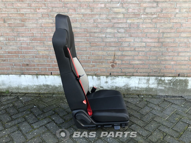 Renault Bijrijdersstoel Renault 7421879987 - Scaun pentru Camion: Foto 4 Renault Bijrijdersstoel Renault 7421879987 - Scaun pentru Camion: Foto 4