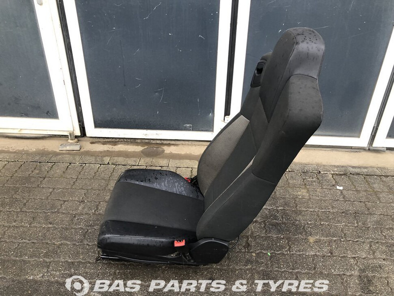 Renault D-Serie Bijrijdersstoel Renault 7421876318 - Scaun pentru Camion: Foto 2 Renault D-Serie Bijrijdersstoel Renault 7421876318 - Scaun pentru Camion: Foto 2