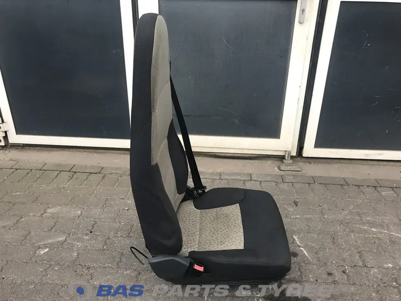 Renault Premium (Meerdere types) Bestuurdersstoel Renault 7422289046 - Scaun pentru Camion: Foto 4 Renault Premium (Meerdere types) Bestuurdersstoel Renault 7422289046 - Scaun pentru Camion: Foto 4