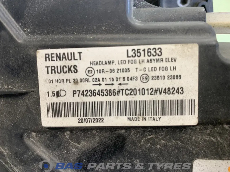 Renault T-Serie Evolution Koplamp Links 7423645386 - Far pentru Camion: Foto 3 Renault T-Serie Evolution Koplamp Links 7423645386 - Far pentru Camion: Foto 3