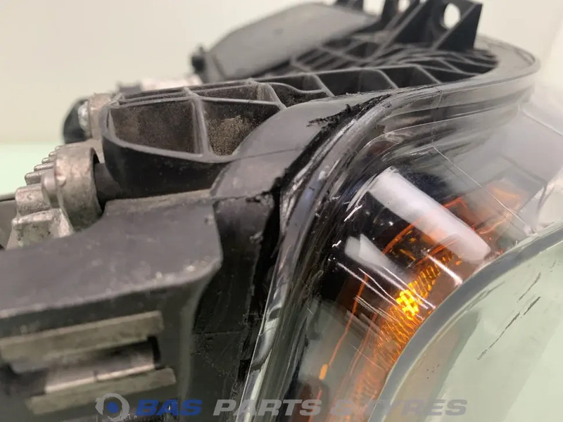 Scania Koplamp Rechts 2674391 - Far pentru Camion: Foto 3 Scania Koplamp Rechts 2674391 - Far pentru Camion: Foto 3