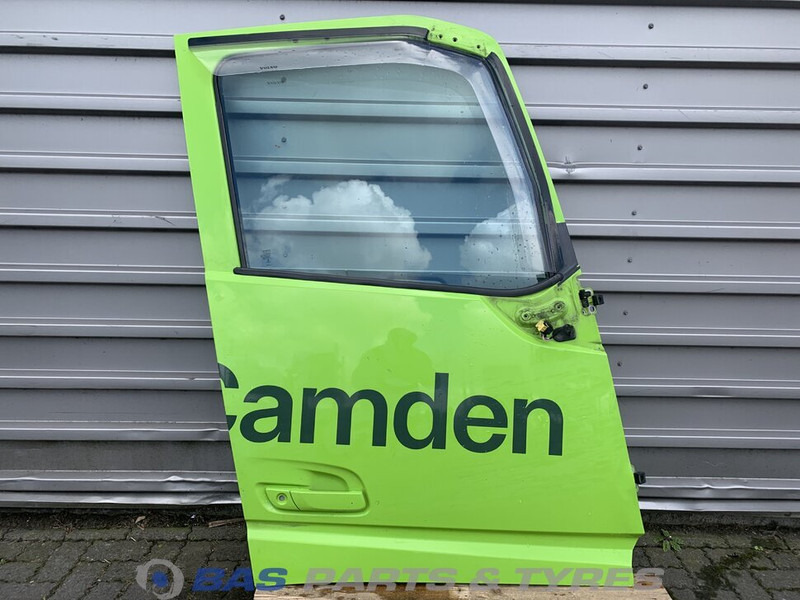 Volvo FH4 Portier Rechts Volvo 82183386 - Uşă și piese pentru Camion: Foto 1 Volvo FH4 Portier Rechts Volvo 82183386 - Uşă și piese pentru Camion: Foto 1