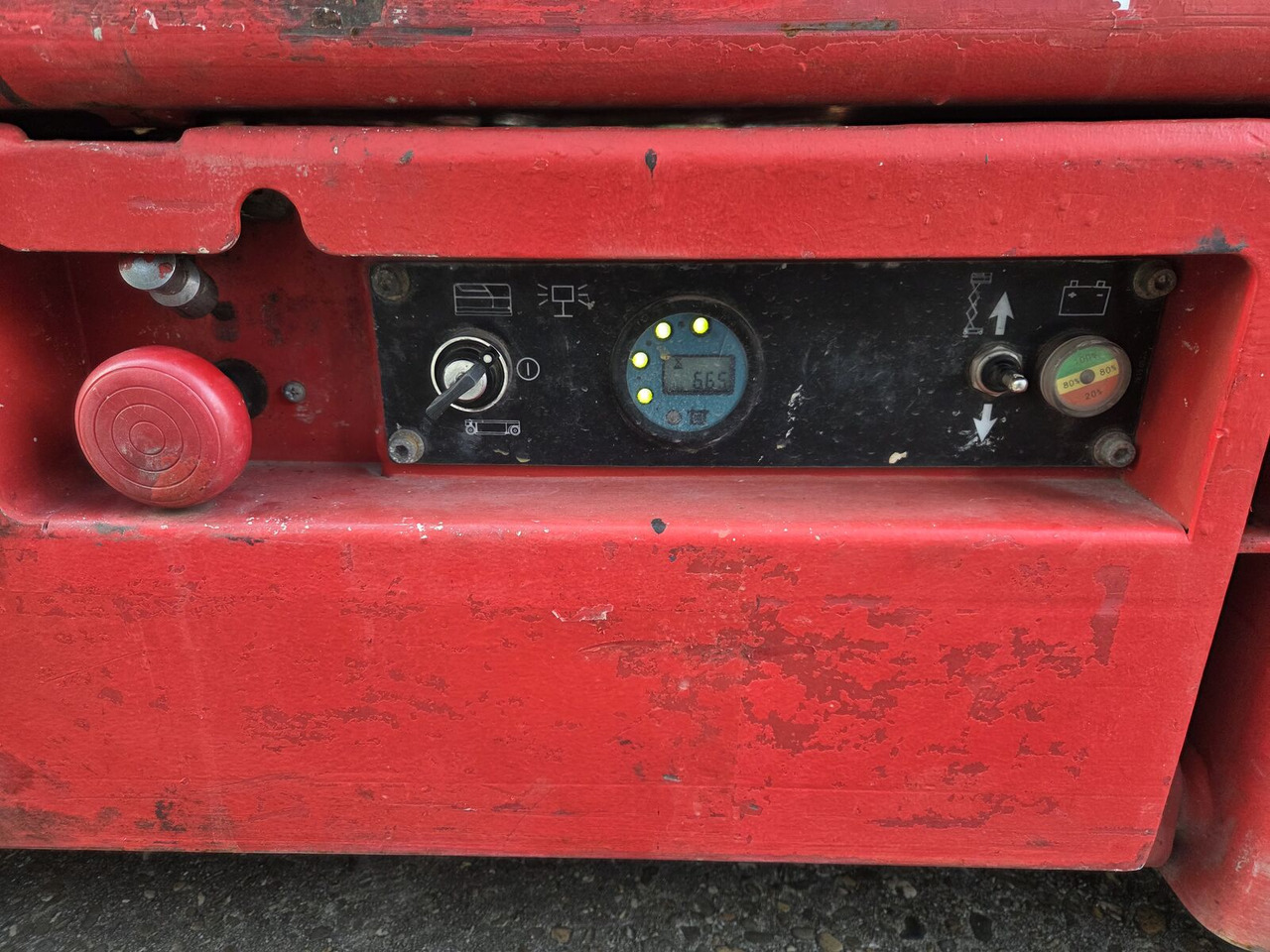 Haulotte Optimum 6 schaarhoogwerker - Platforma foarfeca: Foto 4 Haulotte Optimum 6 schaarhoogwerker - Platforma foarfeca: Foto 4