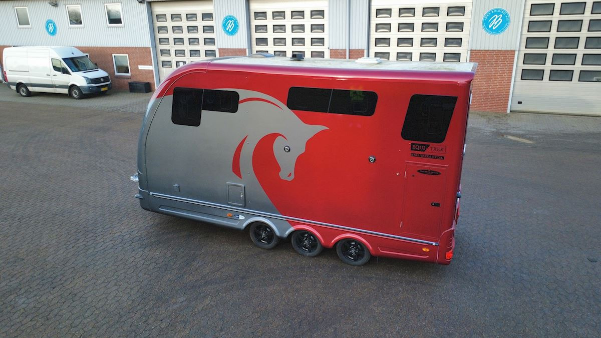 Equi-Trek Star-Treka - Remorcă transport cai: Foto 2 Equi-Trek Star-Treka - Remorcă transport cai: Foto 2