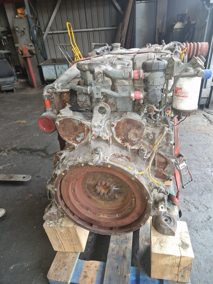 LIEBHERR D934S A6 - Motor pentru Utilaje constructii: Foto 5 LIEBHERR D934S A6 - Motor pentru Utilaje constructii: Foto 5