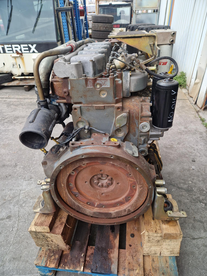 MOTOR LIEBHERR D924 TIE A2 - Motor pentru Utilaje constructii: Foto 3 MOTOR LIEBHERR D924 TIE A2 - Motor pentru Utilaje constructii: Foto 3