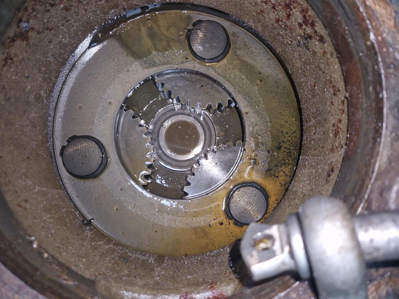 REDUCTOR DE GIRO LIEBHERR R964B - Transmisie pentru Utilaje constructii: Foto 3 REDUCTOR DE GIRO LIEBHERR R964B - Transmisie pentru Utilaje constructii: Foto 3