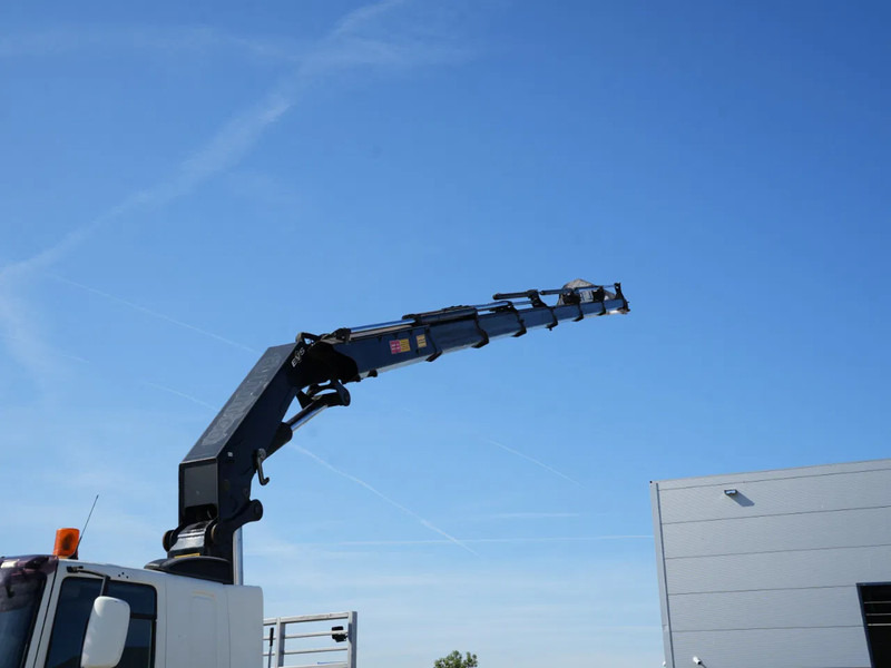 DAF CF 85 FAN Kraanwagen met bak, 47 t. HMF kraan - Camion cu macara: Foto 2 DAF CF 85 FAN Kraanwagen met bak, 47 t. HMF kraan - Camion cu macara: Foto 2