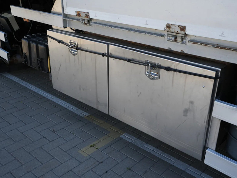 DAF CF 85 FAN Kraanwagen met bak, 47 t. HMF kraan - Camion cu macara: Foto 5 DAF CF 85 FAN Kraanwagen met bak, 47 t. HMF kraan - Camion cu macara: Foto 5