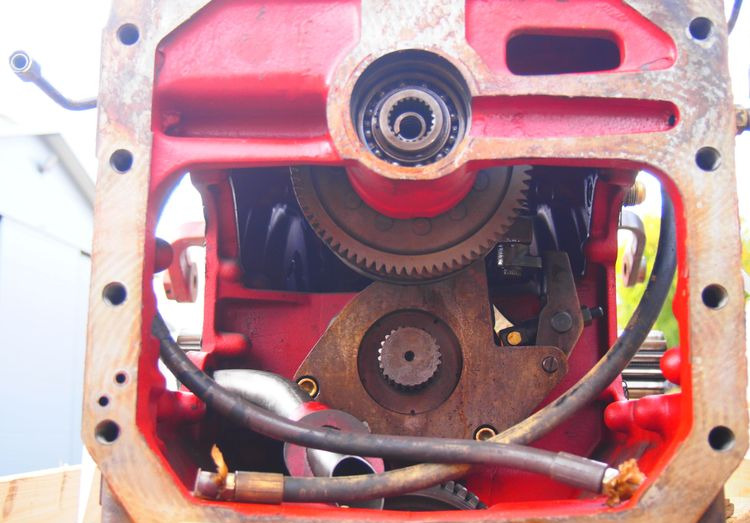 Części do Ciągnika Massey Ferguson MF 3000, 6000 Tylny most z podnośnikiem od MF 3000, 6000 - Axă spate pentru Utilaje agricole: Foto 3 Części do Ciągnika Massey Ferguson MF 3000, 6000 Tylny most z podnośnikiem od MF 3000, 6000 - Axă spate pentru Utilaje agricole: Foto 3