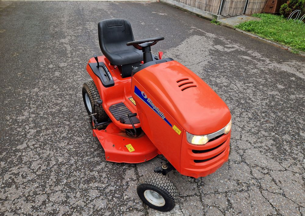 Kosiarka traktorek Simplicity Regent 18,5 Kosiarka Simplicity - Maşină de tuns iarba: Foto 5 Kosiarka traktorek Simplicity Regent 18,5 Kosiarka Simplicity - Maşină de tuns iarba: Foto 5