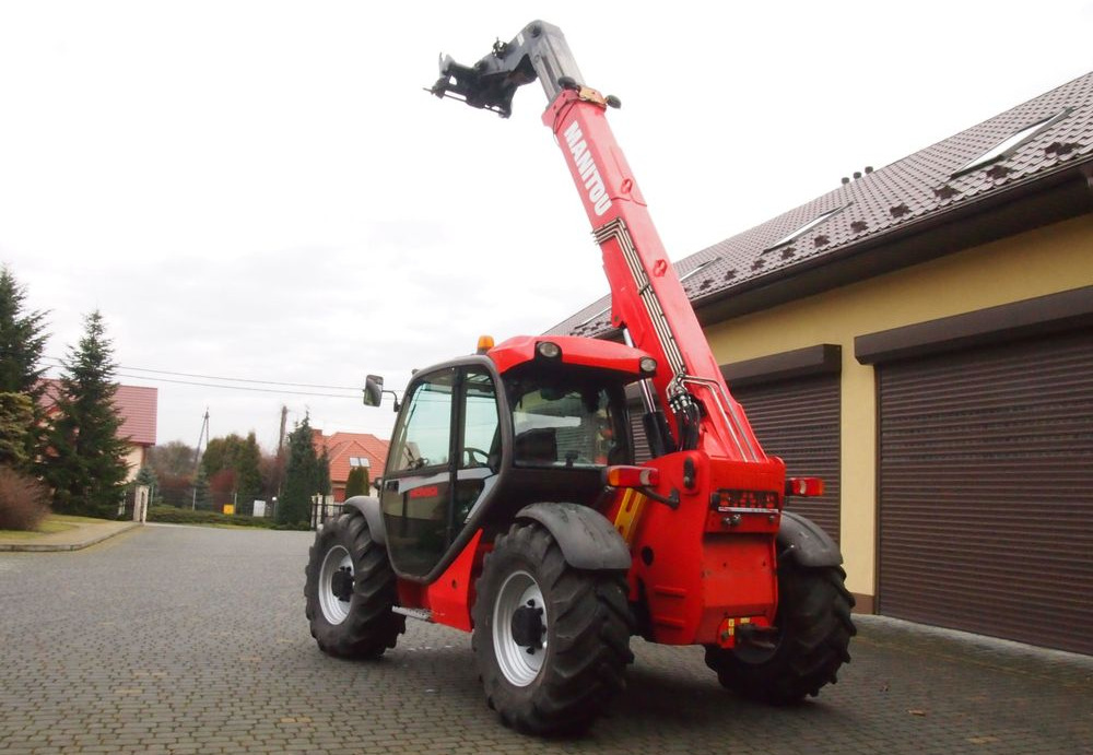 Ładowarka teleskopowa Manitou MLT 735-120LSU 2012 Manitou Silnik Mercedes - Stivuitor telescopic: Foto 3 Ładowarka teleskopowa Manitou MLT 735-120LSU 2012 Manitou Silnik Mercedes - Stivuitor telescopic: Foto 3