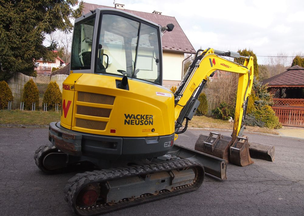Minikoparka Wacker Neuson EZ36 2018 Minikoparka Wacker Neuson - Mini excavator: Foto 2 Minikoparka Wacker Neuson EZ36 2018 Minikoparka Wacker Neuson - Mini excavator: Foto 2