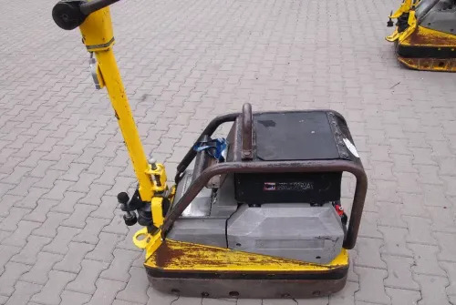 Ubijarka Wacker 4045 2011 - Placă compactoare: Foto 3 Ubijarka Wacker 4045 2011 - Placă compactoare: Foto 3