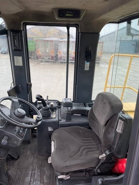 Buldoexcavator Warynski LIUGONG CLG856 III: Foto 8 Buldoexcavator Warynski LIUGONG CLG856 III: Foto 8