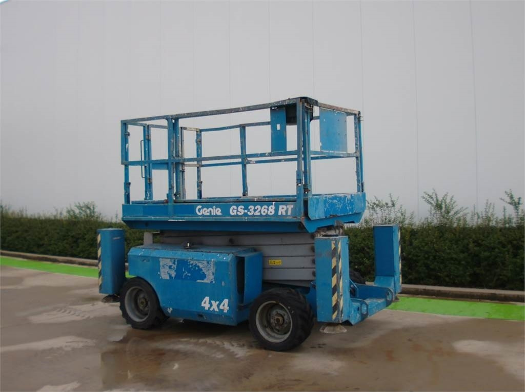 Genie GS3268RT - Platforma foarfeca: Foto 3 Genie GS3268RT - Platforma foarfeca: Foto 3