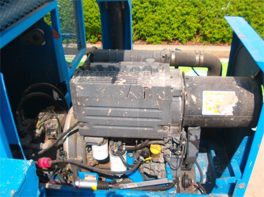 Genie GS5390RT - Platforma foarfeca: Foto 4 Genie GS5390RT - Platforma foarfeca: Foto 4