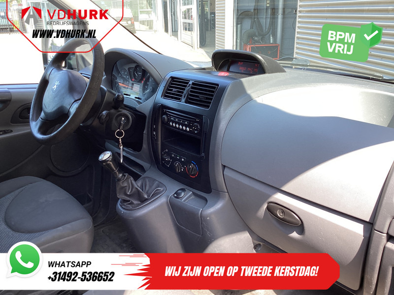 Peugeot Expert 1.6 HDI L2 DC Dubbel Cabine EXPORT ONLY DB Riem V.V./ APK 5-26'/ Airco/ Trekhaak - Autoutilitară compactă, Autoutilitară cabină dublă: Foto 3 Peugeot Expert 1.6 HDI L2 DC Dubbel Cabine EXPORT ONLY DB Riem V.V./ APK 5-26'/ Airco/ Trekhaak - Autoutilitară compactă, Autoutilitară cabină dublă: Foto 3