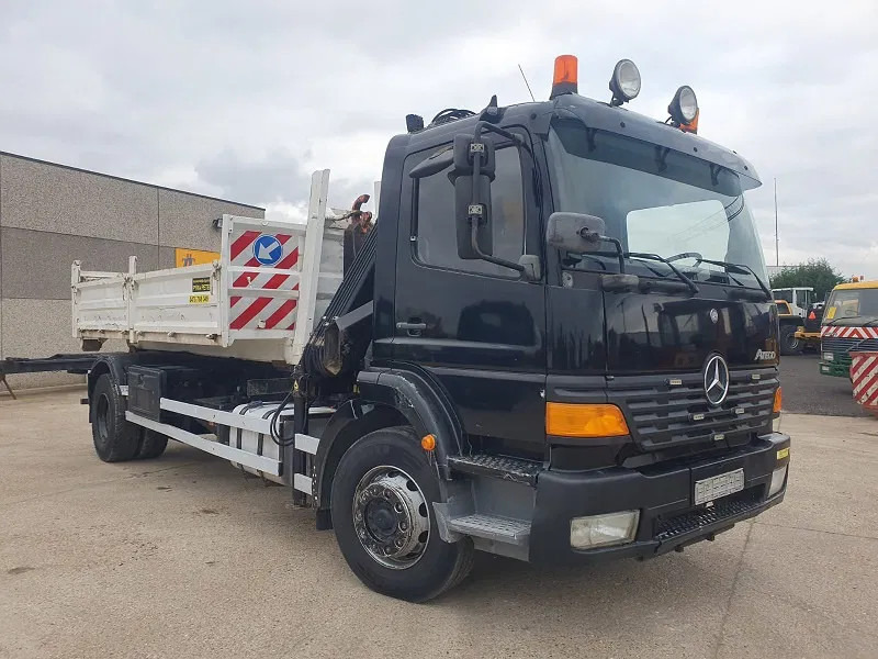 Mercedes-Benz Atego 1928 - Camion cu macara: Foto 3 Mercedes-Benz Atego 1928 - Camion cu macara: Foto 3