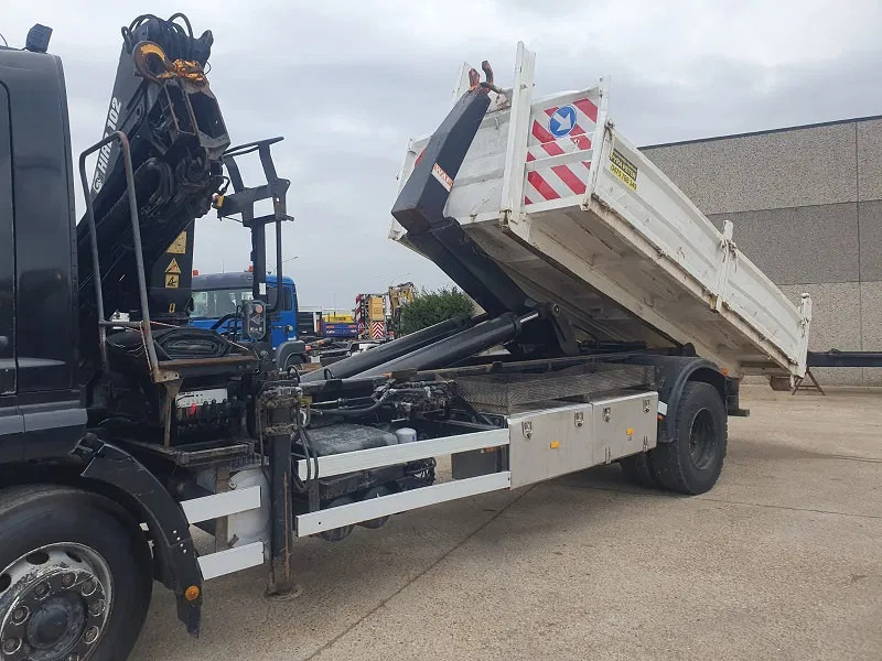 Mercedes-Benz Atego 1928 - Camion cu macara: Foto 4 Mercedes-Benz Atego 1928 - Camion cu macara: Foto 4