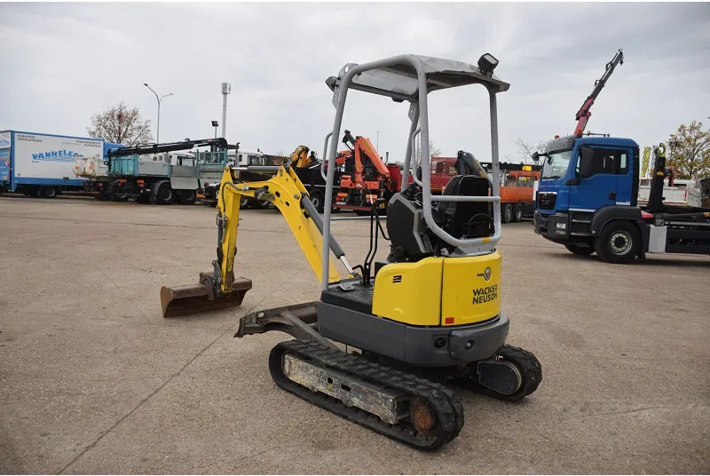 WACKER NEUSON Neuson Wacker EZ17 - stock id155 - Mini excavator: Foto 3 WACKER NEUSON Neuson Wacker EZ17 - stock id155 - Mini excavator: Foto 3