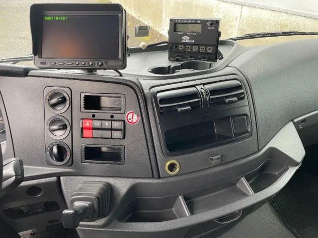 Mercedes-Benz Atego 1221 *Cruise control*Bluetooth*Elektrisch verstelbare en verwarmde spiegels - Camion frigider: Foto 4 Mercedes-Benz Atego 1221 *Cruise control*Bluetooth*Elektrisch verstelbare en verwarmde spiegels - Camion frigider: Foto 4