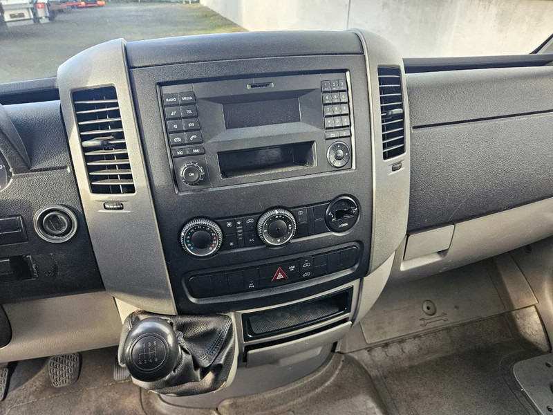 Mercedes-Benz Sprinter 313 - Autoutilitară frigorifica: Foto 5 Mercedes-Benz Sprinter 313 - Autoutilitară frigorifica: Foto 5
