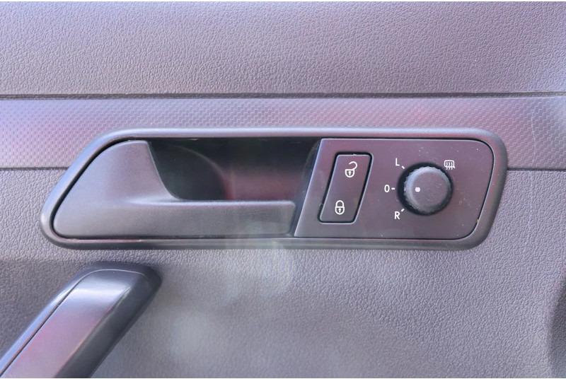 Volkswagen Caddy PARKSENSOREN-SCHUIFDEUR-AIRCO -TREKHAAK-RADIO/USB - Autoutilitară compactă: Foto 5 Volkswagen Caddy PARKSENSOREN-SCHUIFDEUR-AIRCO -TREKHAAK-RADIO/USB - Autoutilitară compactă: Foto 5
