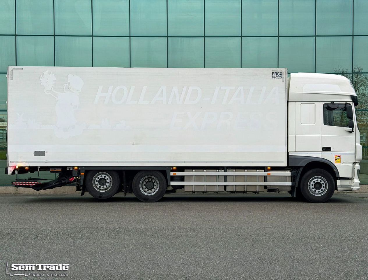 DAF XF 480 FAR SSC Isolated BOX 810x250x275 CM Inside TRS Cooling Tail Lift TOP Condition NL-Truck - Camion frigider: Foto 5 DAF XF 480 FAR SSC Isolated BOX 810x250x275 CM Inside TRS Cooling Tail Lift TOP Condition NL-Truck - Camion frigider: Foto 5