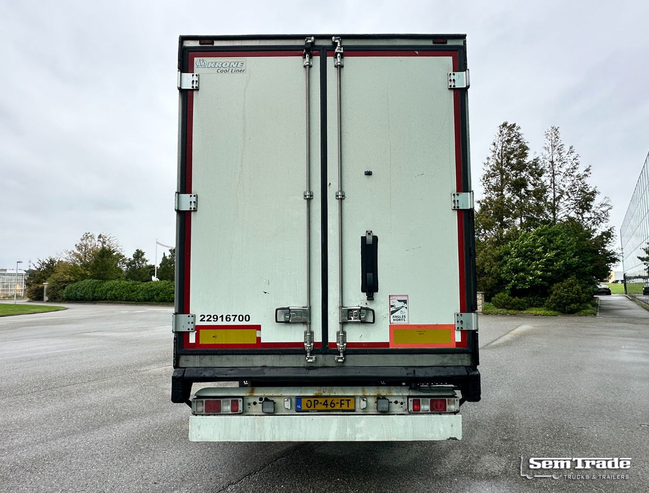 Krone TKS Thermo King SLXe Spectrum BI-Temp Lift Axle Holland-Trailer - Semiremorcă frigider: Foto 4 Krone TKS Thermo King SLXe Spectrum BI-Temp Lift Axle Holland-Trailer - Semiremorcă frigider: Foto 4
