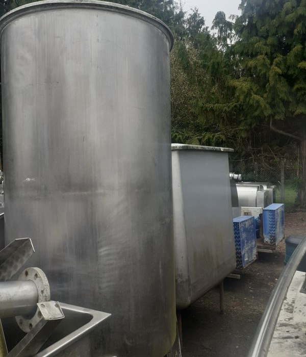 Tanks à lait inox, Bacs inox diverses dimensions,Plonges inox,armoires inox,reserves eau pluviale, - Rezervor de stocare: Foto 1 Tanks à lait inox, Bacs inox diverses dimensions,Plonges inox,armoires inox,reserves eau pluviale, - Rezervor de stocare: Foto 1