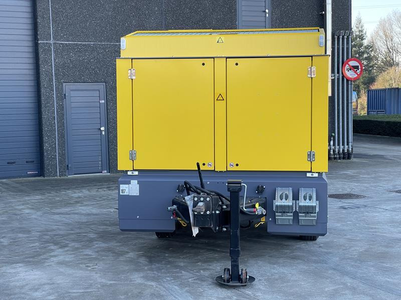 Atlas-Copco V 28 STAGE V - Compresor de aer: Foto 2 Atlas-Copco V 28 STAGE V - Compresor de aer: Foto 2