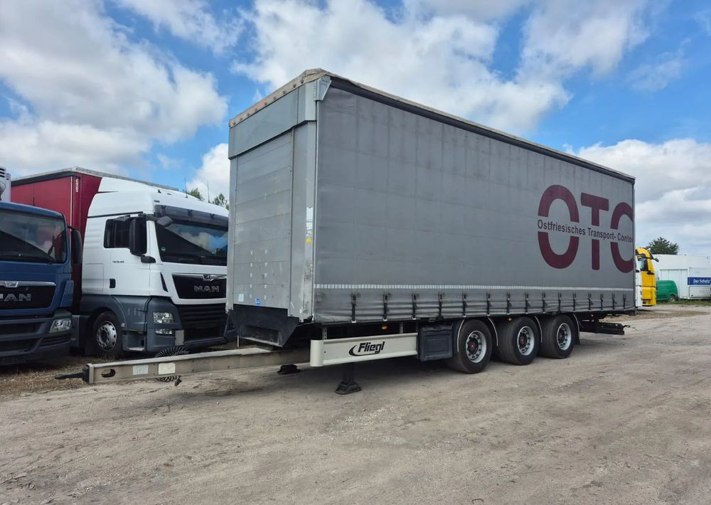 Fliegl Tandem 3 osie - Remorcă cu prelată: Foto 1 Fliegl Tandem 3 osie - Remorcă cu prelată: Foto 1