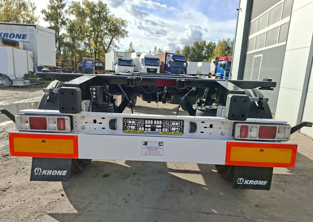 Krone BDF osie SAF przyczepa - Remorcă transport containere/ Swap body: Foto 2 Krone BDF osie SAF przyczepa - Remorcă transport containere/ Swap body: Foto 2