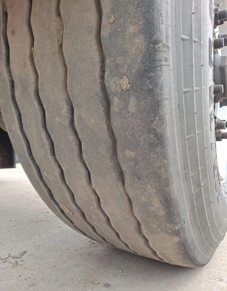 Krone Przyczepa Krone BDF - Remorcă transport containere/ Swap body: Foto 5 Krone Przyczepa Krone BDF - Remorcă transport containere/ Swap body: Foto 5