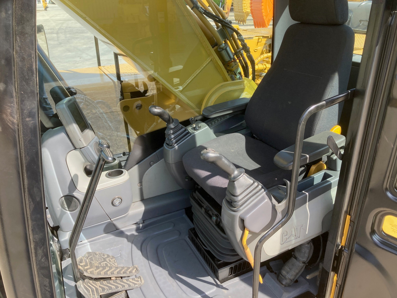 Excavator pe şenile caterpillar 330DL: Foto 15