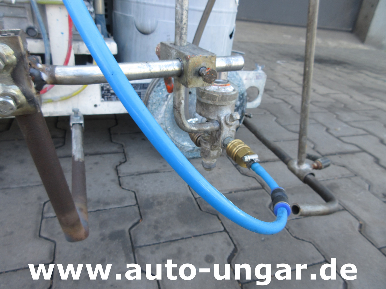 Hofmann H5-1 Straßenmarkierungsmaschine Roadmarking Machine Graco Markiermaschine - Maşină de asfaltat: Foto 3 Hofmann H5-1 Straßenmarkierungsmaschine Roadmarking Machine Graco Markiermaschine - Maşină de asfaltat: Foto 3