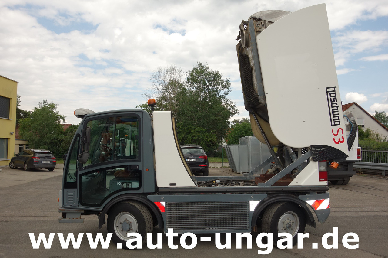 Boschung S3 Wasserfass Kipper 4-Rad-Lenkung Multicar Kommunalfahrzeug Geräteträger - Maşina comunala: Foto 3 Boschung S3 Wasserfass Kipper 4-Rad-Lenkung Multicar Kommunalfahrzeug Geräteträger - Maşina comunala: Foto 3