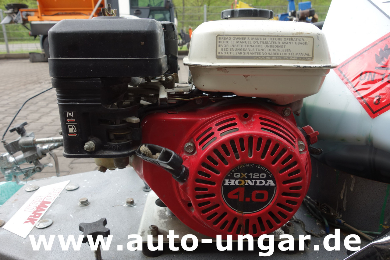 Titan Promark 690 Graco LineLazer Airless Roadmarking Machine Markiermaschine - Maşină de asfaltat: Foto 3 Titan Promark 690 Graco LineLazer Airless Roadmarking Machine Markiermaschine - Maşină de asfaltat: Foto 3