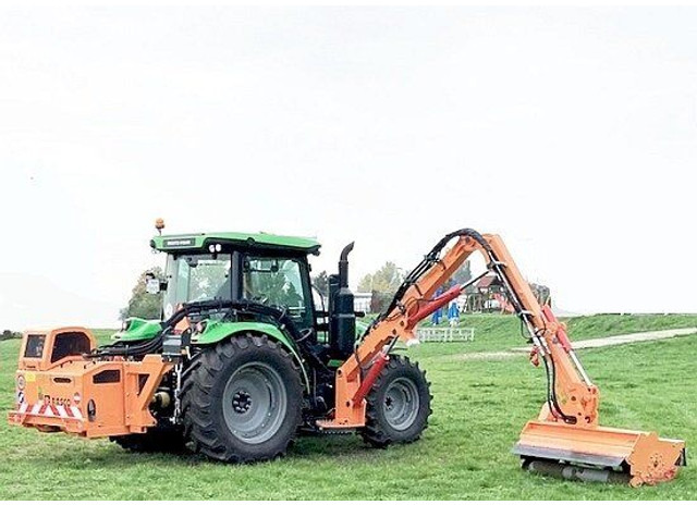 Deutz-Fahr 5105 GS +(HR)Rasco -BRK 6000 - Tractor agricol: Foto 1 Deutz-Fahr 5105 GS +(HR)Rasco -BRK 6000 - Tractor agricol: Foto 1